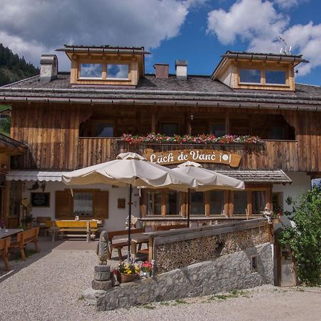 Agriturismo Luech De Vanc San Martino in Badia Luaran gambar