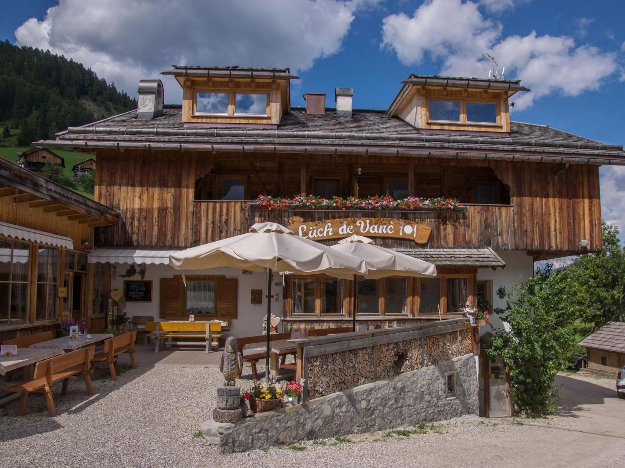 Agriturismo Luech De Vanc San Martino in Badia Luaran gambar
