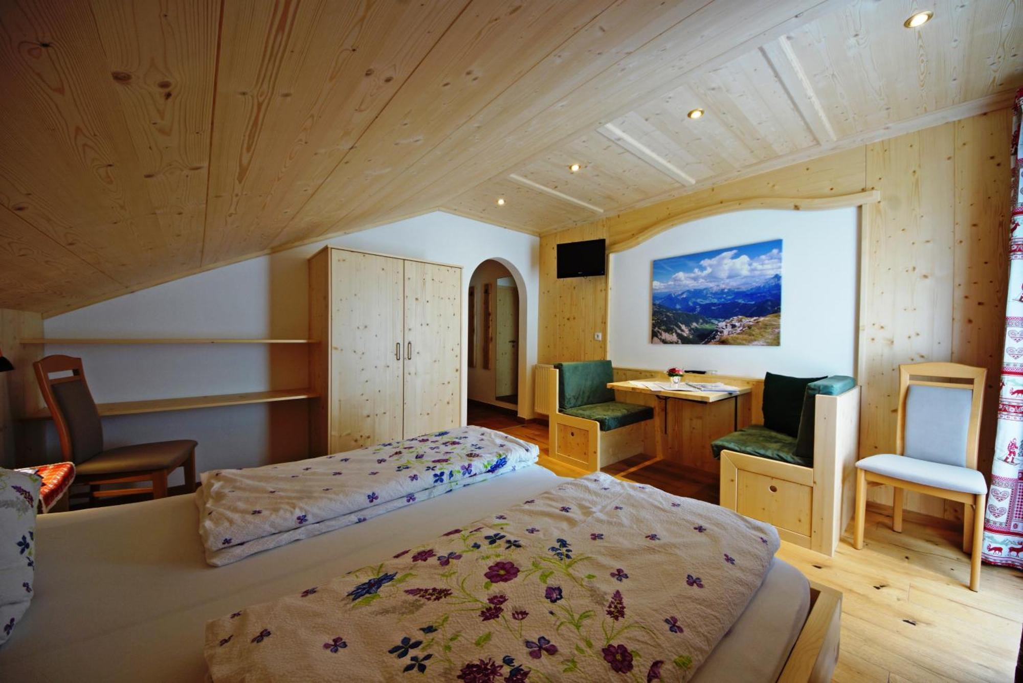 Agriturismo Luech De Vanc San Martino in Badia Luaran gambar